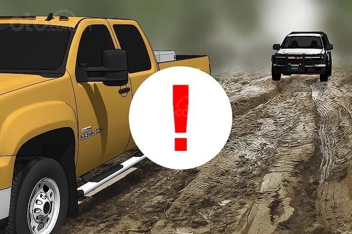 Mẹo thoát khỏi bùn lầy khi ô tô bị mắc kẹt- Ảnh 9.