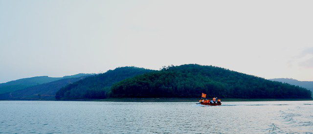 Đập Vệ Vừng – Vẻ đẹp non nước hùng vĩ giữa lòng Nghệ An - Ảnh 2.