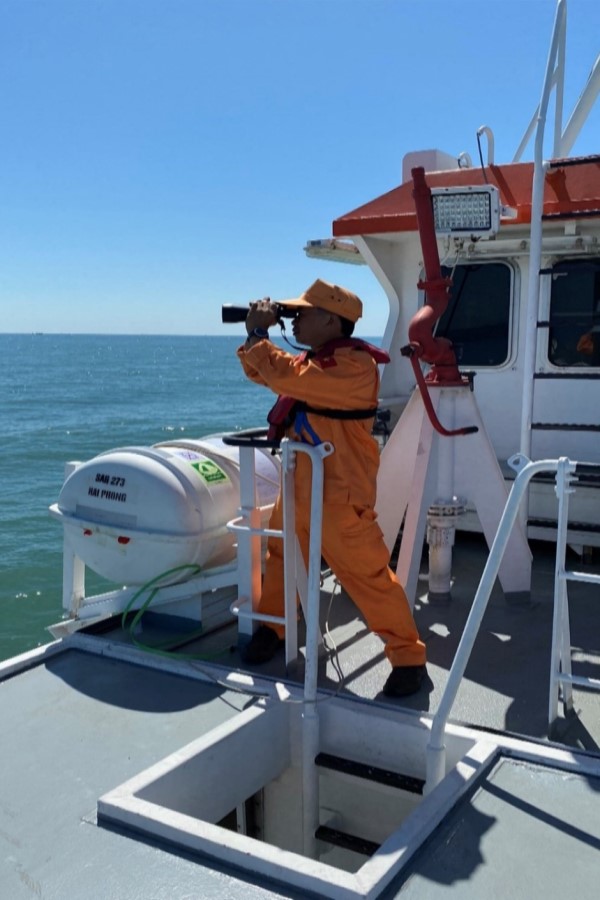 Chùm ảnh: Diễn tập tìm kiếm máy bay gặp nạn trên vùng biển Hải Phòng

 - Ảnh 3.