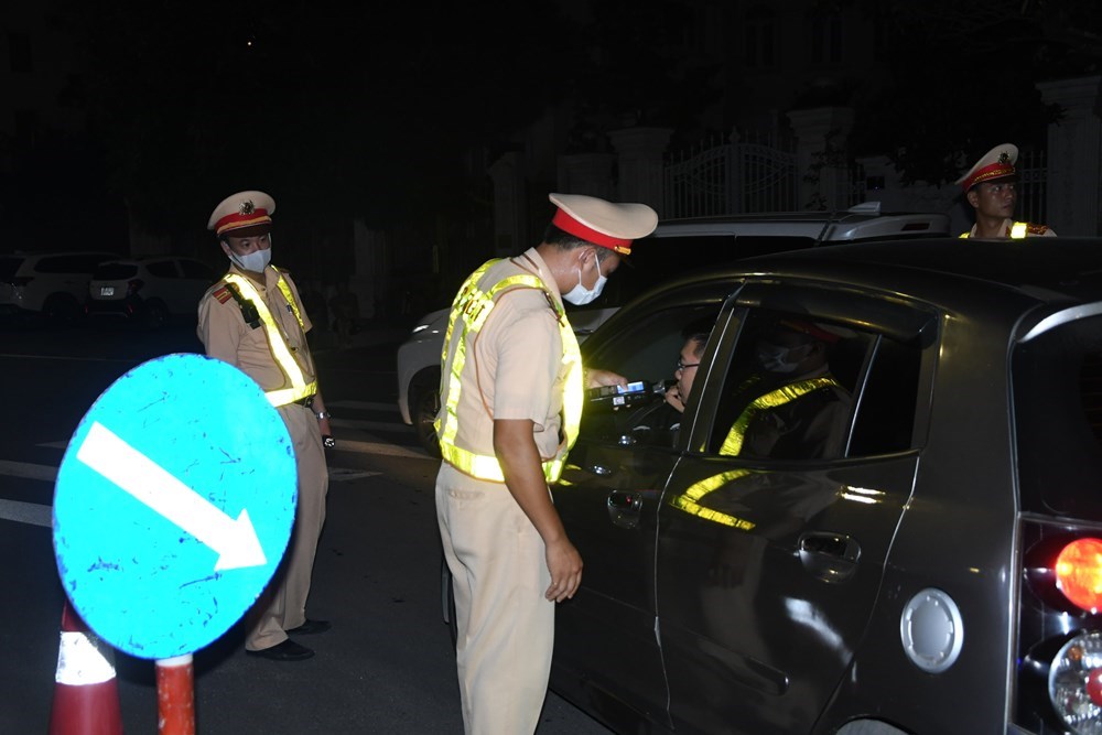 Hải Phòng: Không để xảy ra TNGT đặc biệt nghiêm trọng trong 9 tháng đầu năm - Ảnh 1.