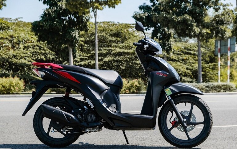 Honda Vision lại tăng giá vọt lên gần 50 triệu đồng, Yamaha Janus 2022 liệu có là lựa chọn tốt? - Ảnh 1. Honda Vision lại tăng giá vọt lên gần 50 triệu đồng, Yamaha Janus 2022 liệu có là lựa chọn tốt? - Ảnh 1.