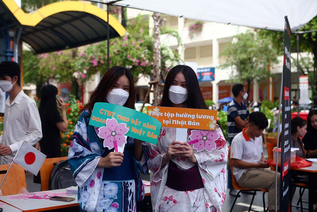 Đột phá xây dựng chiến lược, đổi mới tư duy đào tạo nếu không muốn tụt lại - Ảnh 2.