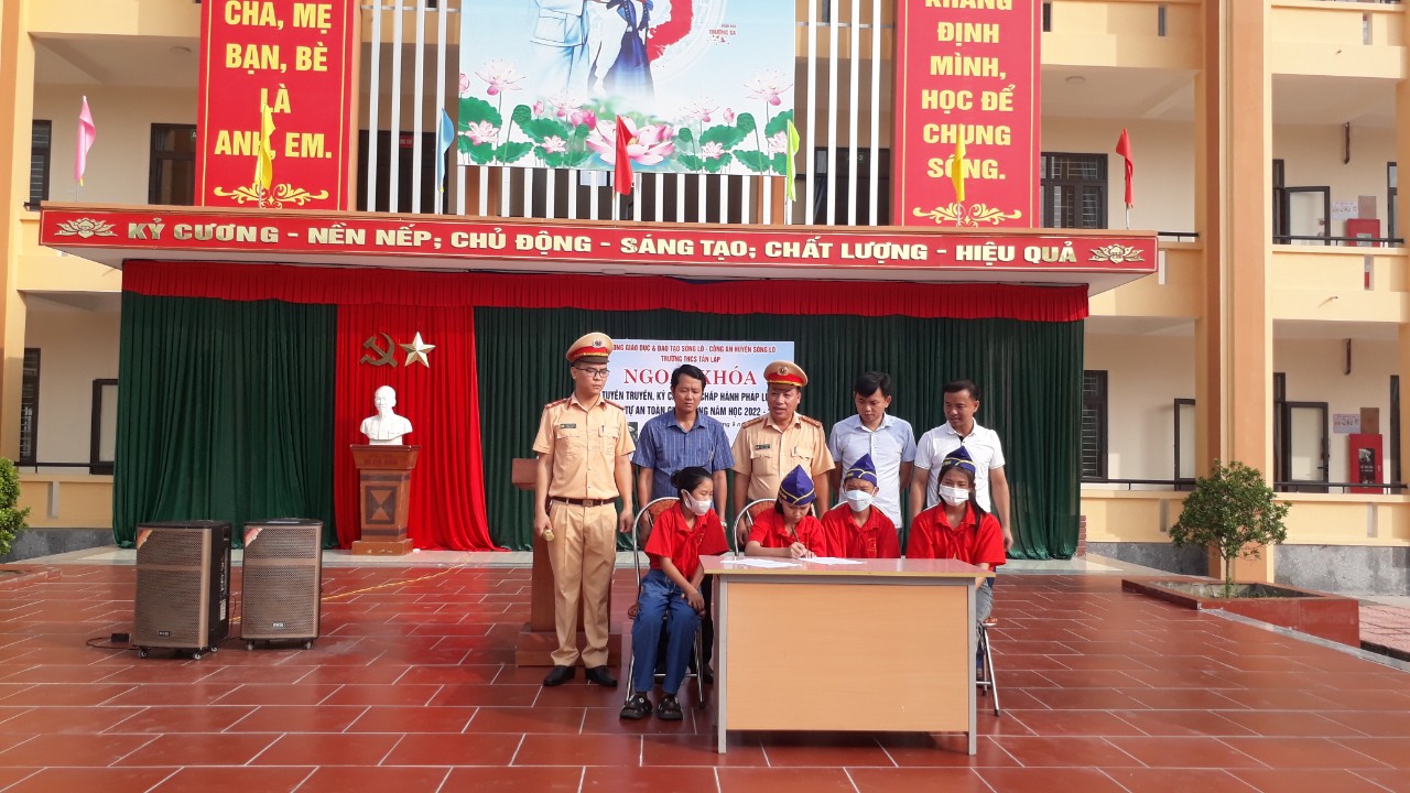 Vĩnh Phúc: Đẩy mạnh tuyên truyền ATGT - Ảnh 2.