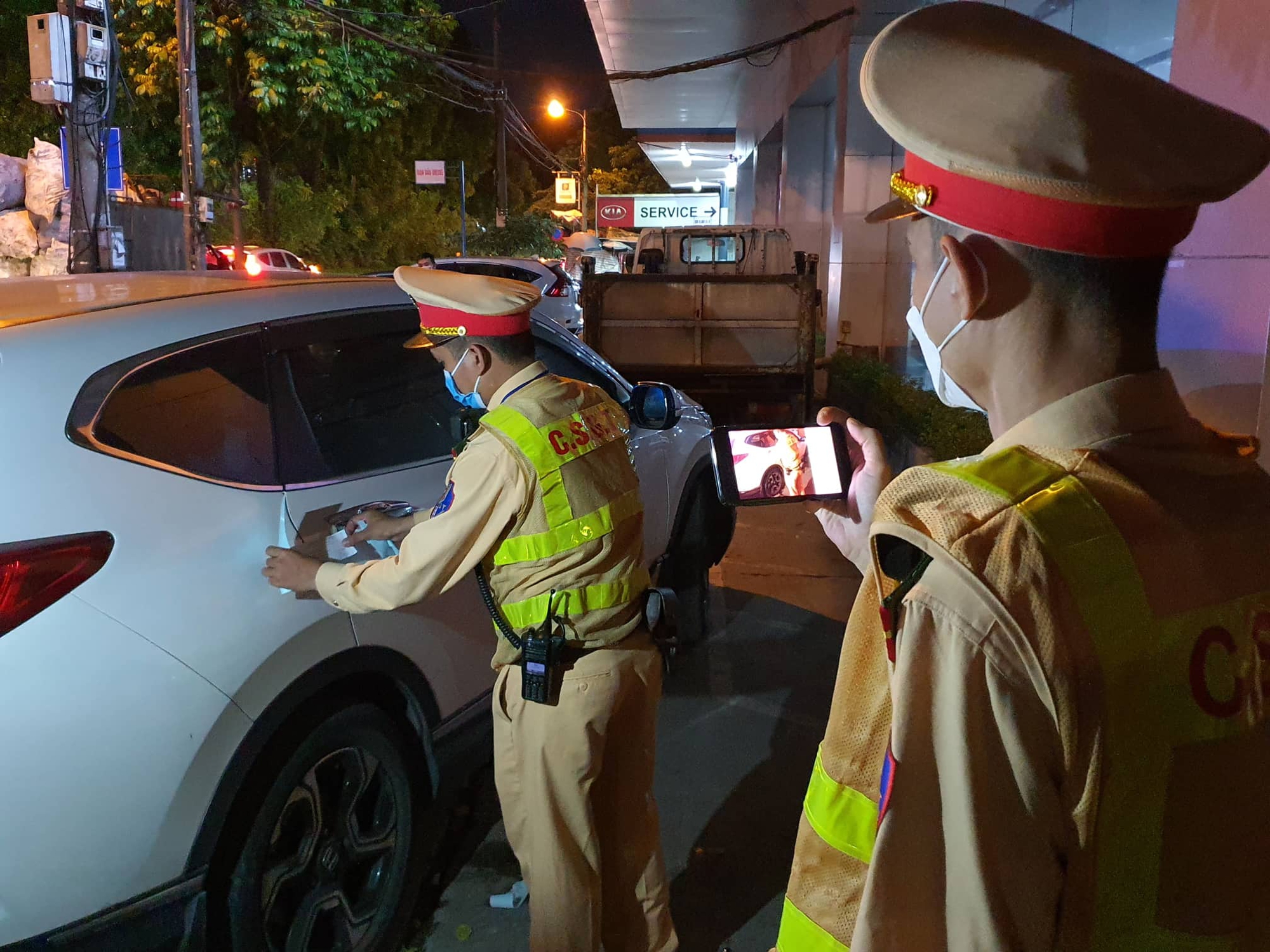 Một tuần cao điểm, CSGT cả nước xử lý gần 10 nghìn "ma men" - Ảnh 1.