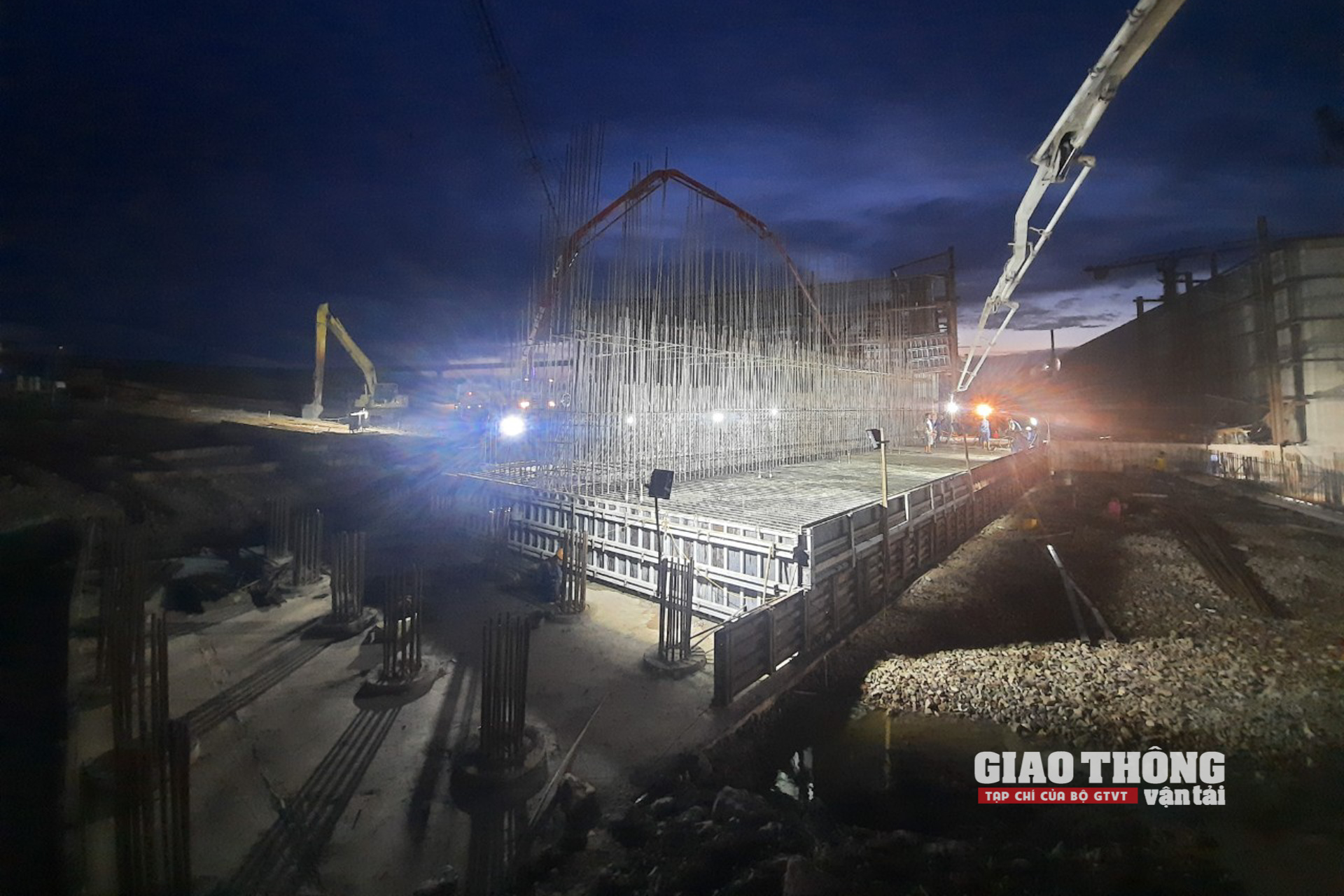 Điểm danh 8 dự án giao thông vốn ODA phải “chạy nước rút” ngày cuối năm - Ảnh 1. Điểm danh 8 dự án giao thông vốn ODA phải “chạy nước rút” ngày cuối năm - Ảnh 1.