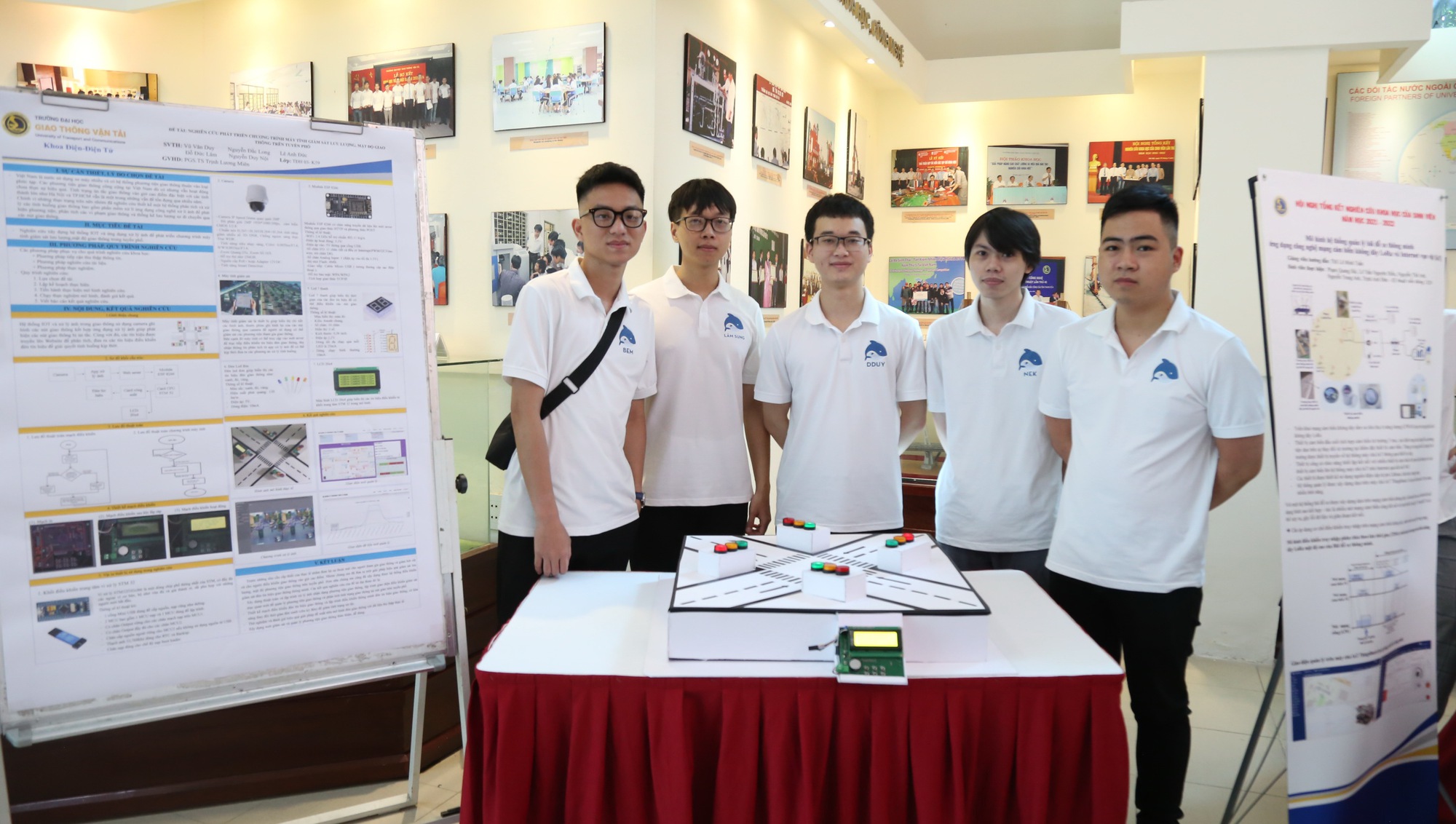 Trường Đại học GTVT: Đẩy mạnh nghiên cứu và chuyển giao khoa học công nghệ - Ảnh 2.