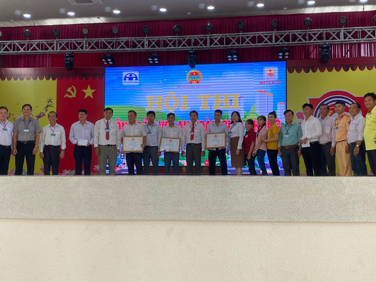 Tiền Giang: Tăng cường các giải pháp cấp bách kéo giảm TNGT từ nay đến cuối năm 2022 - Ảnh 2.