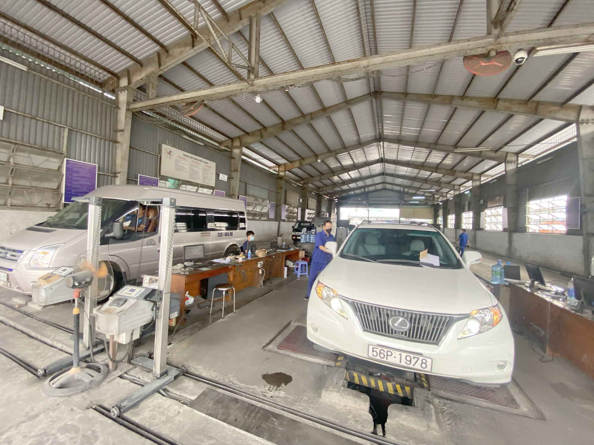 Sở GTVT TP.HCM yêu cầu các trung tâm đăng kiểm chấn chỉnh sai phạm - Ảnh 1. Sở GTVT TP.HCM yêu cầu các trung tâm đăng kiểm chấn chỉnh sai phạm - Ảnh 1.