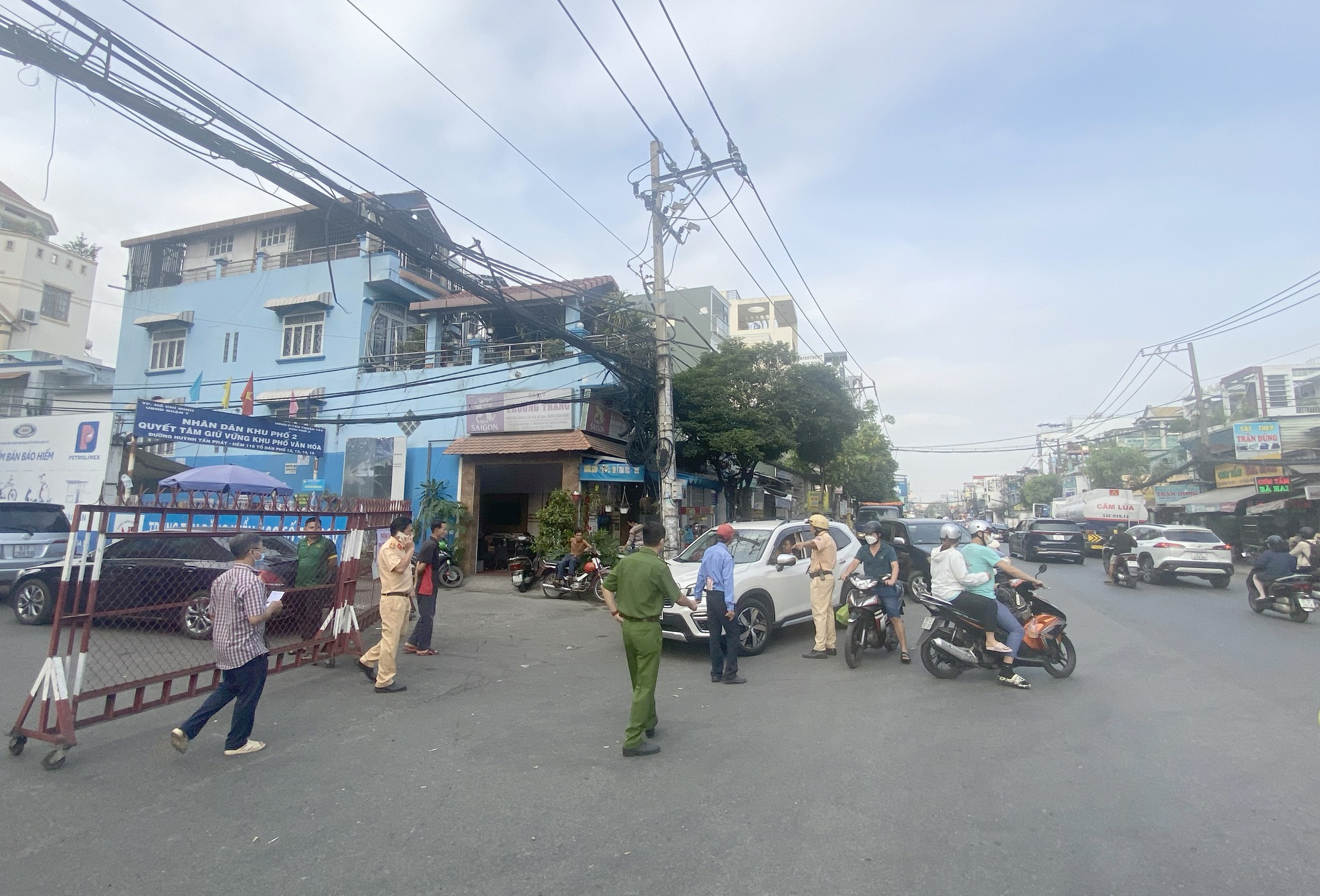 Sở GTVT TP.HCM yêu cầu các trung tâm đăng kiểm chấn chỉnh sai phạm - Ảnh 2. Sở GTVT TP.HCM yêu cầu các trung tâm đăng kiểm chấn chỉnh sai phạm - Ảnh 2.