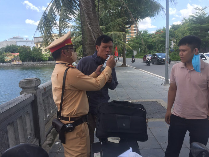 Đội CSGT số 2 xử lý nhiều trường vi phạm nồng độ cồn - Ảnh 5.