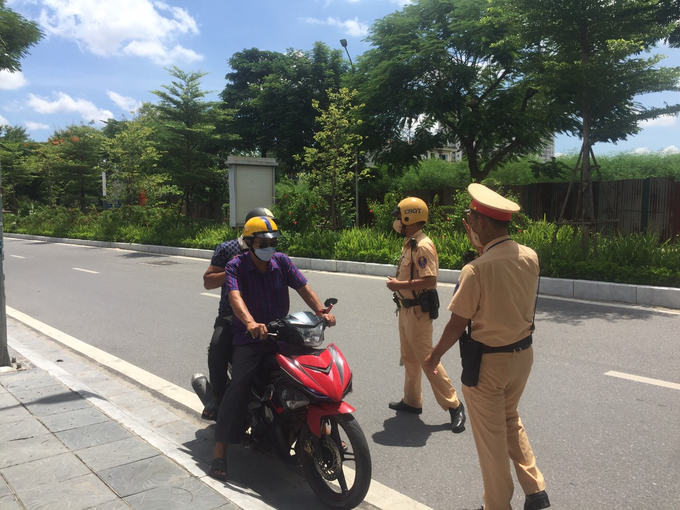 Đội CSGT số 2 xử lý nhiều trường vi phạm nồng độ cồn - Ảnh 2.