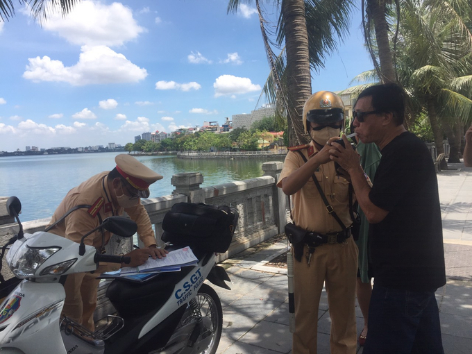 Đội CSGT số 2 xử lý nhiều trường vi phạm nồng độ cồn - Ảnh 8.