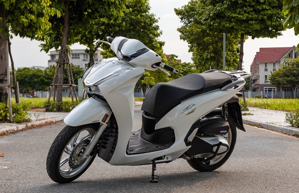 Honda Winner X bất ngờ tăng mạnh, khi xe ga honda vẫn trên đà xuống giá - Ảnh 1. Honda Winner X bất ngờ tăng mạnh, khi xe ga honda vẫn trên đà xuống giá - Ảnh 1.