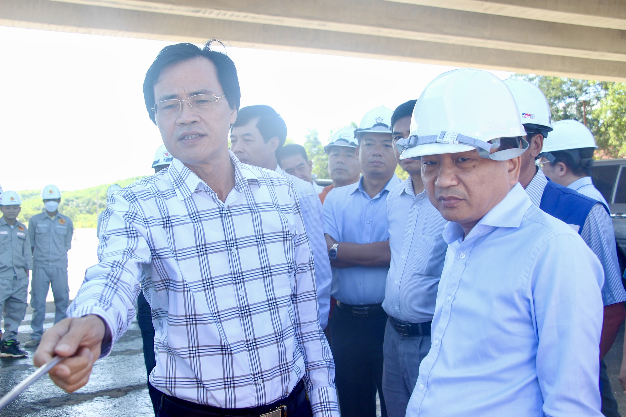 Chốt từng mốc công việc trong tháng 9 tại cao tốc Phan Thiết Dầu Giây - Ảnh 1. Chốt từng mốc công việc trong tháng 9 tại cao tốc Phan Thiết Dầu Giây - Ảnh 1.