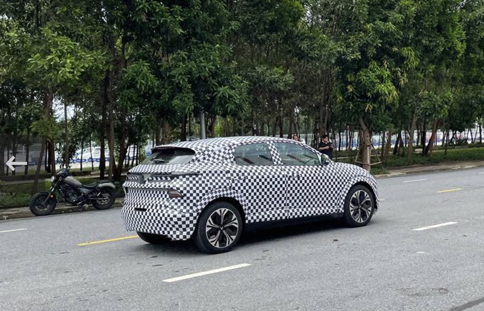 VinFast VF 6 lộ diện tại nhà máy Hải Phòng, hứa hẹn sẽ là một mẫu xe điện quốc dân - Ảnh 2.