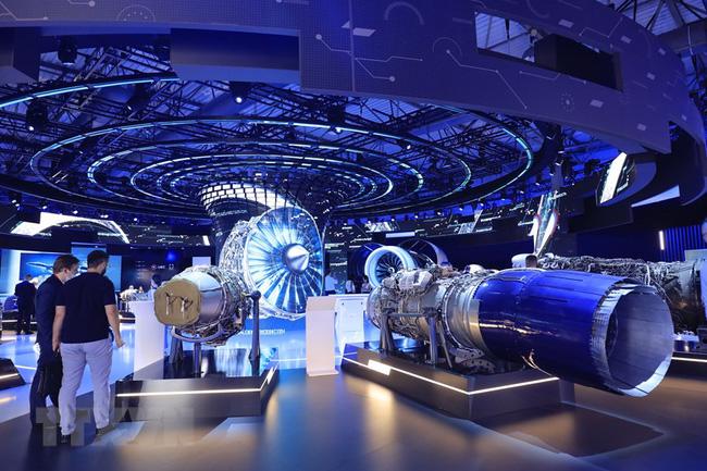 Khai mạc triển lãm quốc tế hàng không Việt Nam - Ảnh 2. Khai mạc triển lãm quốc tế hàng không Việt Nam - Ảnh 2.