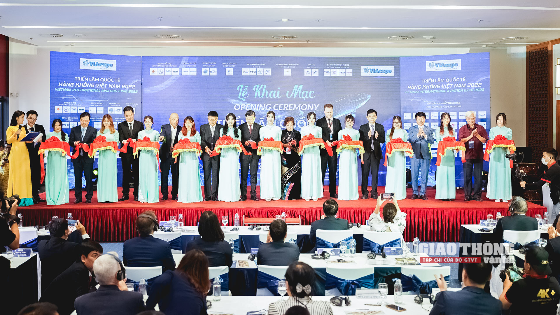 Ấn tượng Triển lãm Quốc tế Hàng không Việt Nam - VIAE 2022 - Ảnh 1.