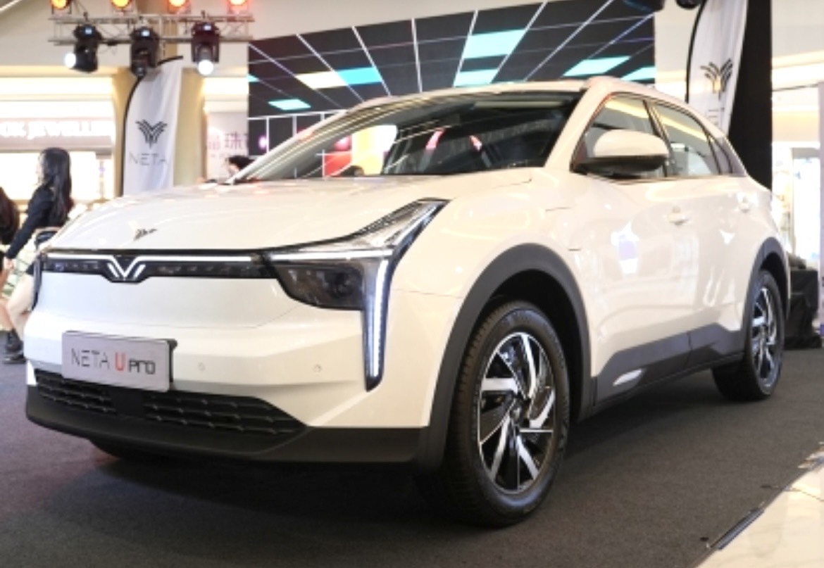 Mẫu SUV cỡ C chạy điện của Trung Quốc vừa ra mắt tại Lào, có Logo khá giống xe VinFast? - Ảnh 3. Mẫu SUV cỡ C chạy điện của Trung Quốc vừa ra mắt tại Lào, có Logo khá giống xe VinFast? - Ảnh 3.