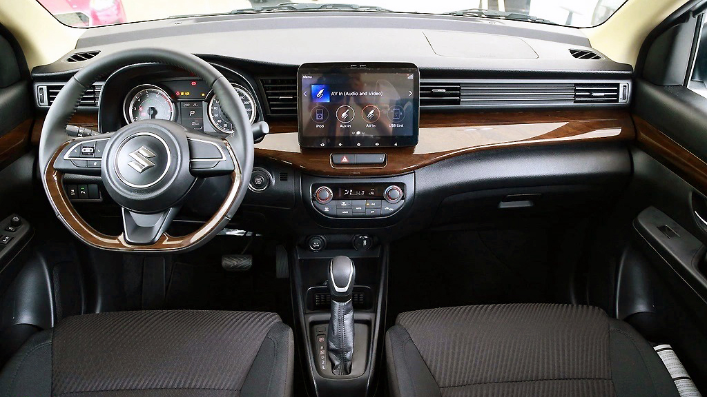 Suzuki Ertiga Hybrid 2022 nội thất