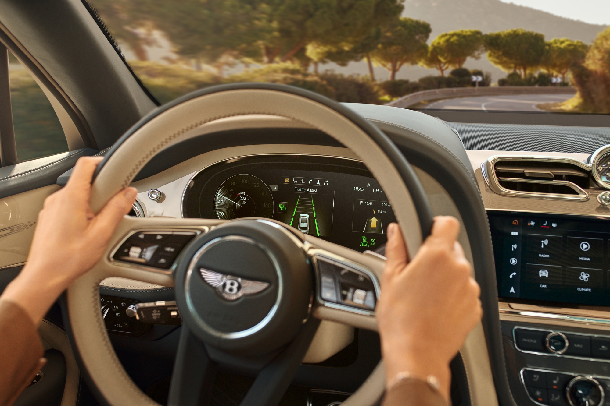 Bently Bentayga EWB 2023 chính thức mở bán tại Việt Nam giá thấp nhất 18,526 tỷ đồng - Ảnh 3.