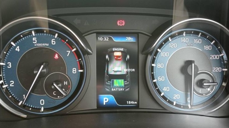 Suzuki Ertiga Hybrid chính thức nhận cọc với giá dự kiến từ 518,6 triệu đồng - Ảnh 4.