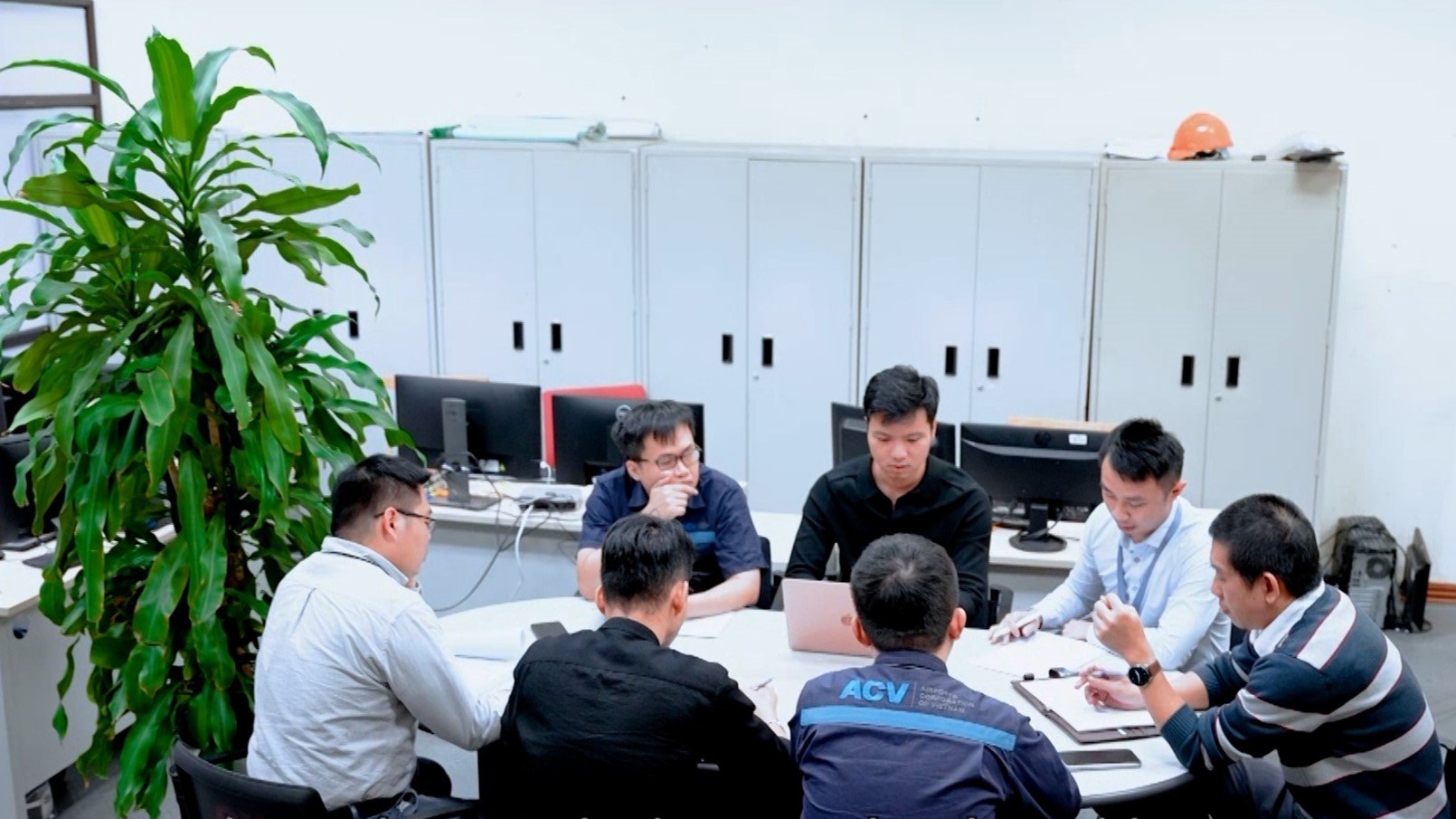 Đã có ứng dụng giúp hành khách cập nhật thông tin chuyến bay chính xác

 - Ảnh 1.