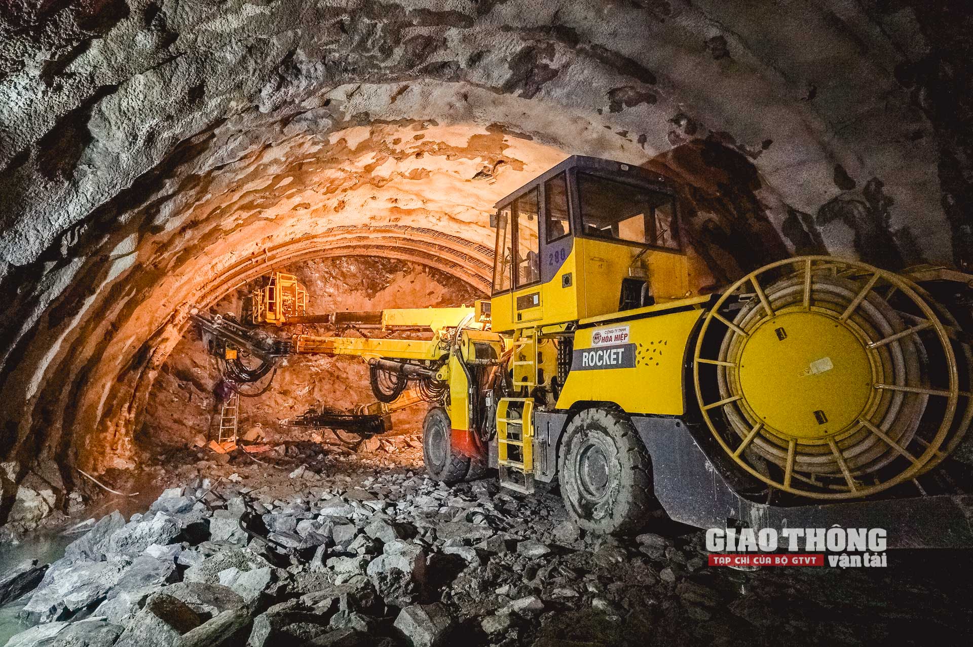 Bộ GTVT quyết tâm tối đa để giải ngân 94.000 tỷ vốn đầu tư công - Ảnh 2.