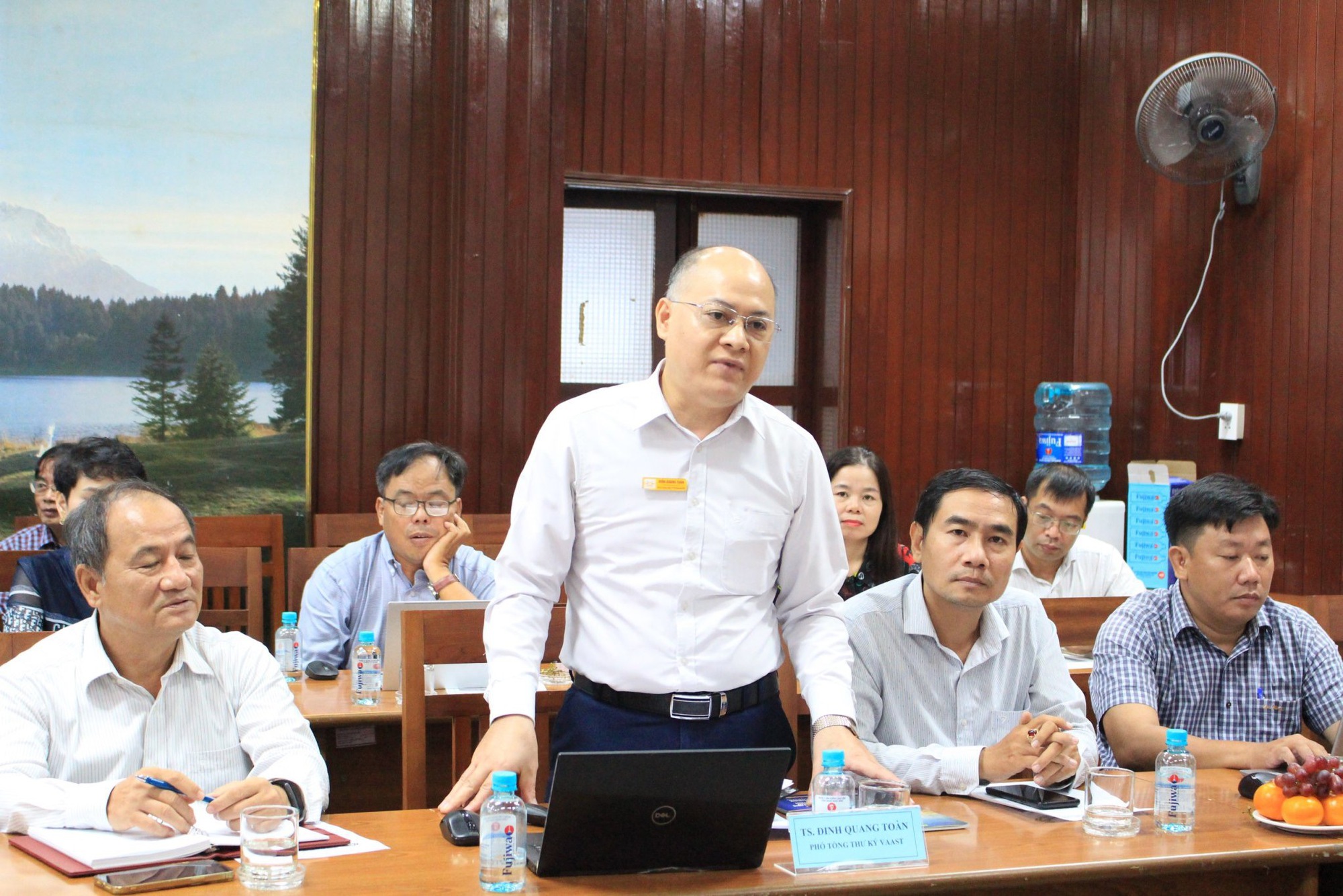 Phát triển ngành Hàng không gắn với nghiên cứu khoa học  - Ảnh 2.