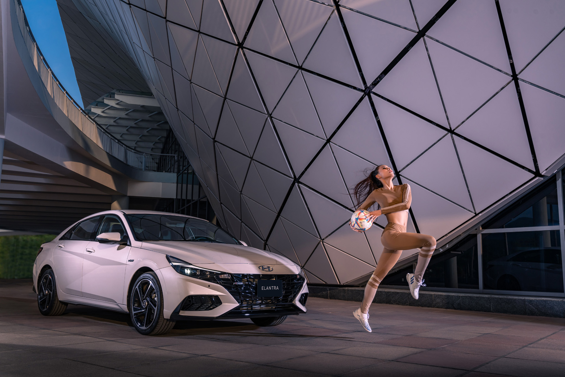 Mẫu xe sedan Hyundai Elantra khép lại tháng 9/2023 với sản lượng bán hàng đạt 281 chiếc, tăng trưởng 82,5%.