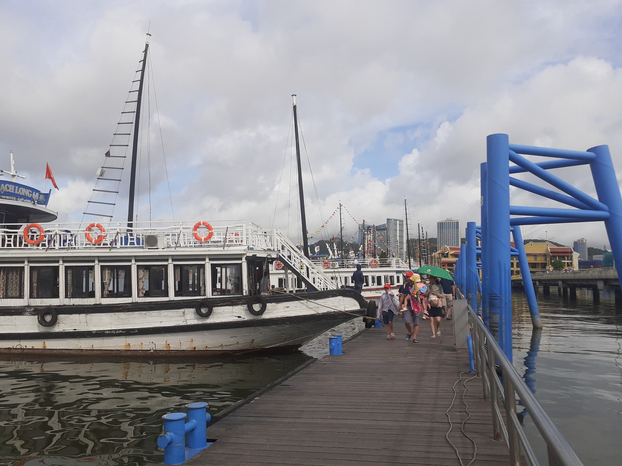 Sắp có tiêu chuẩn kiểm định an toàn cảng, bến thủy nội địa- Ảnh 2.