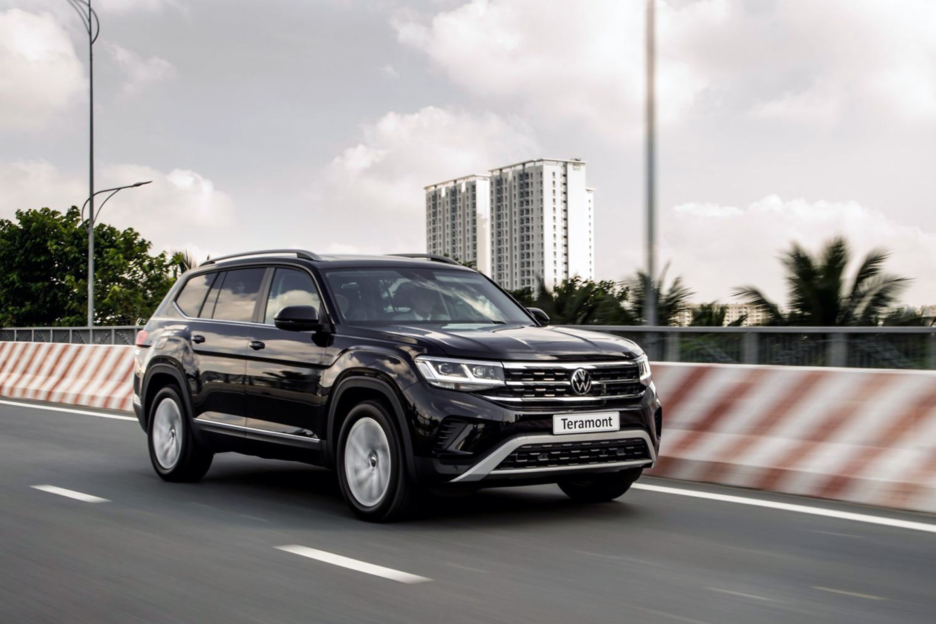 Mẫu xe nhập khẩu Volkswagen Teramont đang có mức giảm giá lên đến 500 triệu đồng. Mẫu xe nhập khẩu Volkswagen Teramont đang có mức giảm giá lên đến 500 triệu đồng.