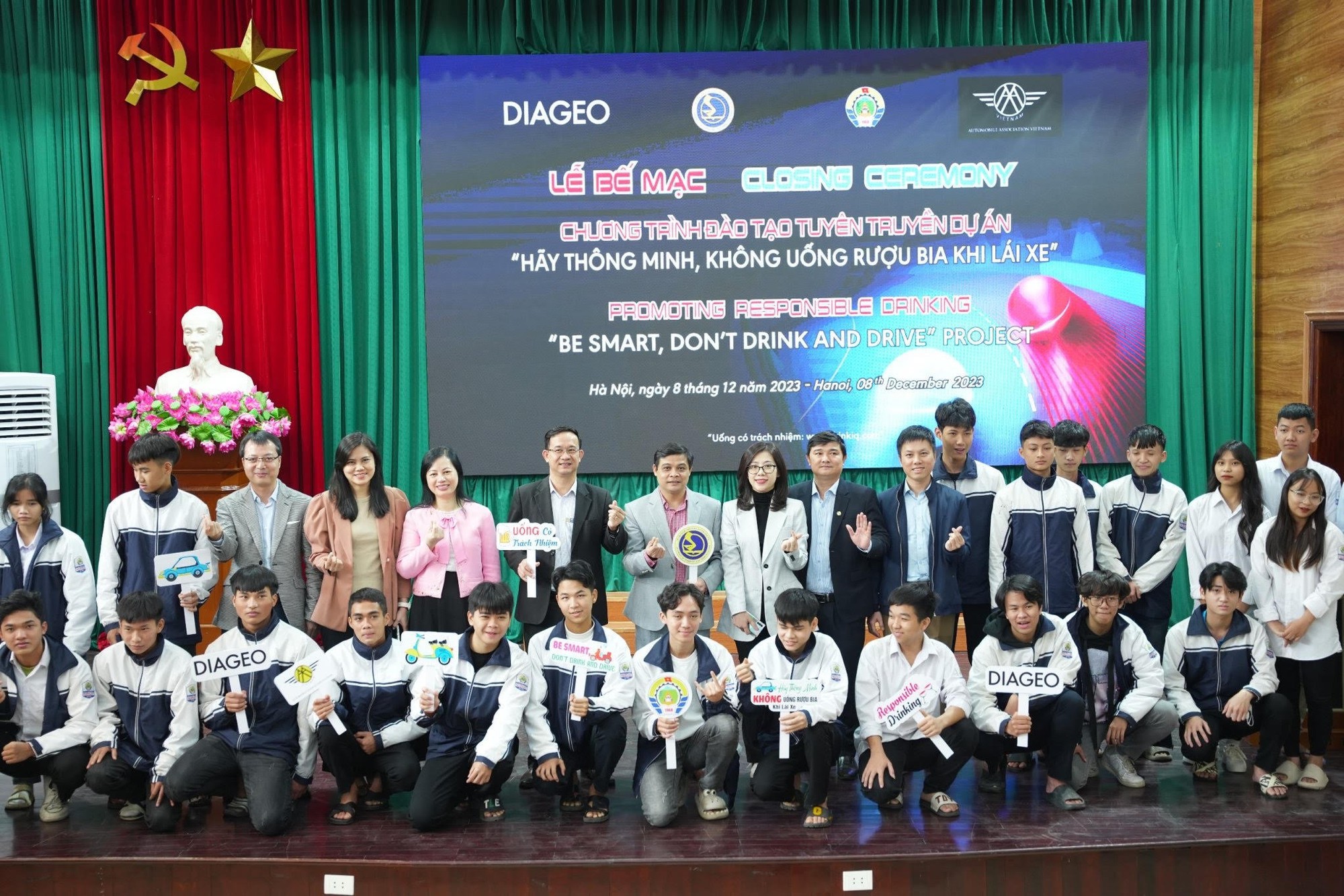 Đẩy mạnh tuyên truyền “Hãy thông minh, không uống rượu bia khi lái xe”- Ảnh 1.