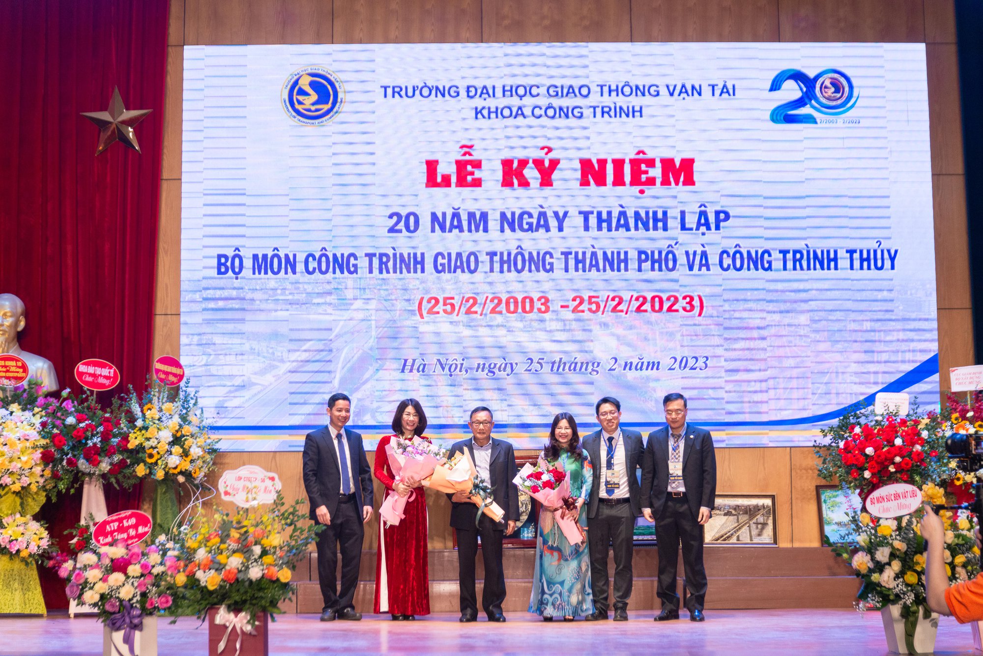 Bộ môn Công trình giao thông thành phố và Công trình thủy Dấu ấn và tự hào - Ảnh 2. Bộ môn Công trình giao thông thành phố và Công trình thủy Dấu ấn và tự hào - Ảnh 2.