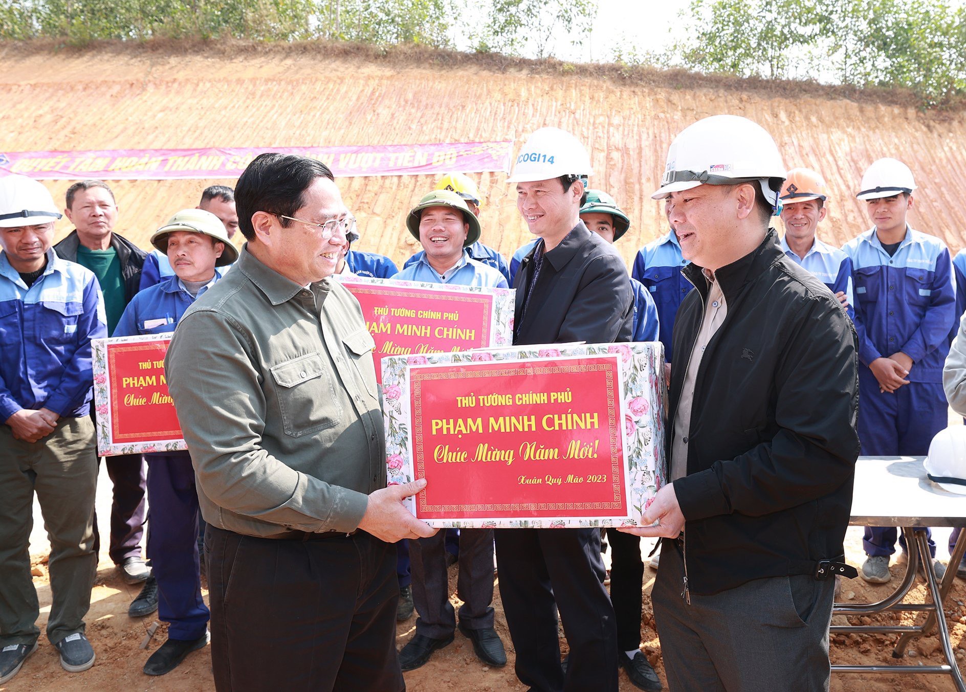 Ngành GTVT đẩy mạnh phong trào thi đua sản xuất - Ảnh 1.