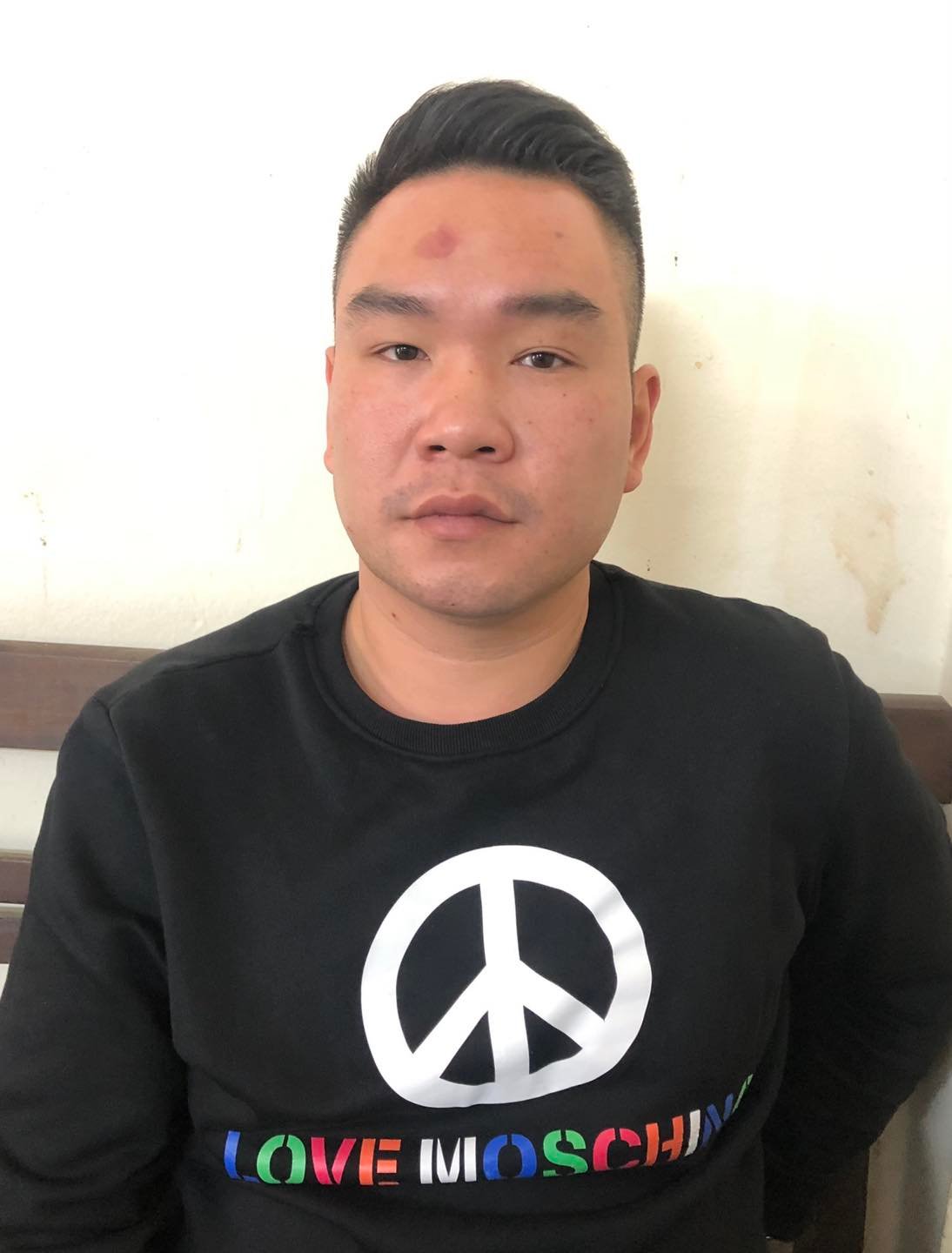 Hà Nội: Chân dung lái xe hất CSGT lên nóc capo bỏ chạy khi bị kiểm tra nồng độ cồn - Ảnh 1.