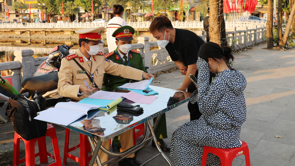 Quảng Ninh tập trung xóa các “điểm đen” về ATGT - Ảnh 2. Quảng Ninh tập trung xóa các “điểm đen” về ATGT - Ảnh 2.