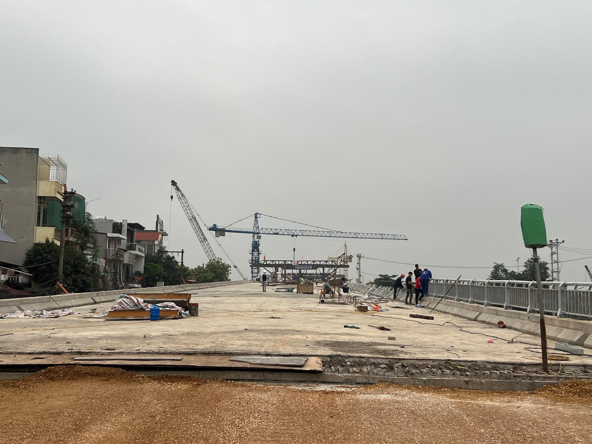 Phấn đấu thông xe cầu Á Lữ - TP. Bắc Giang vào cuối tháng 6 - Ảnh 7.