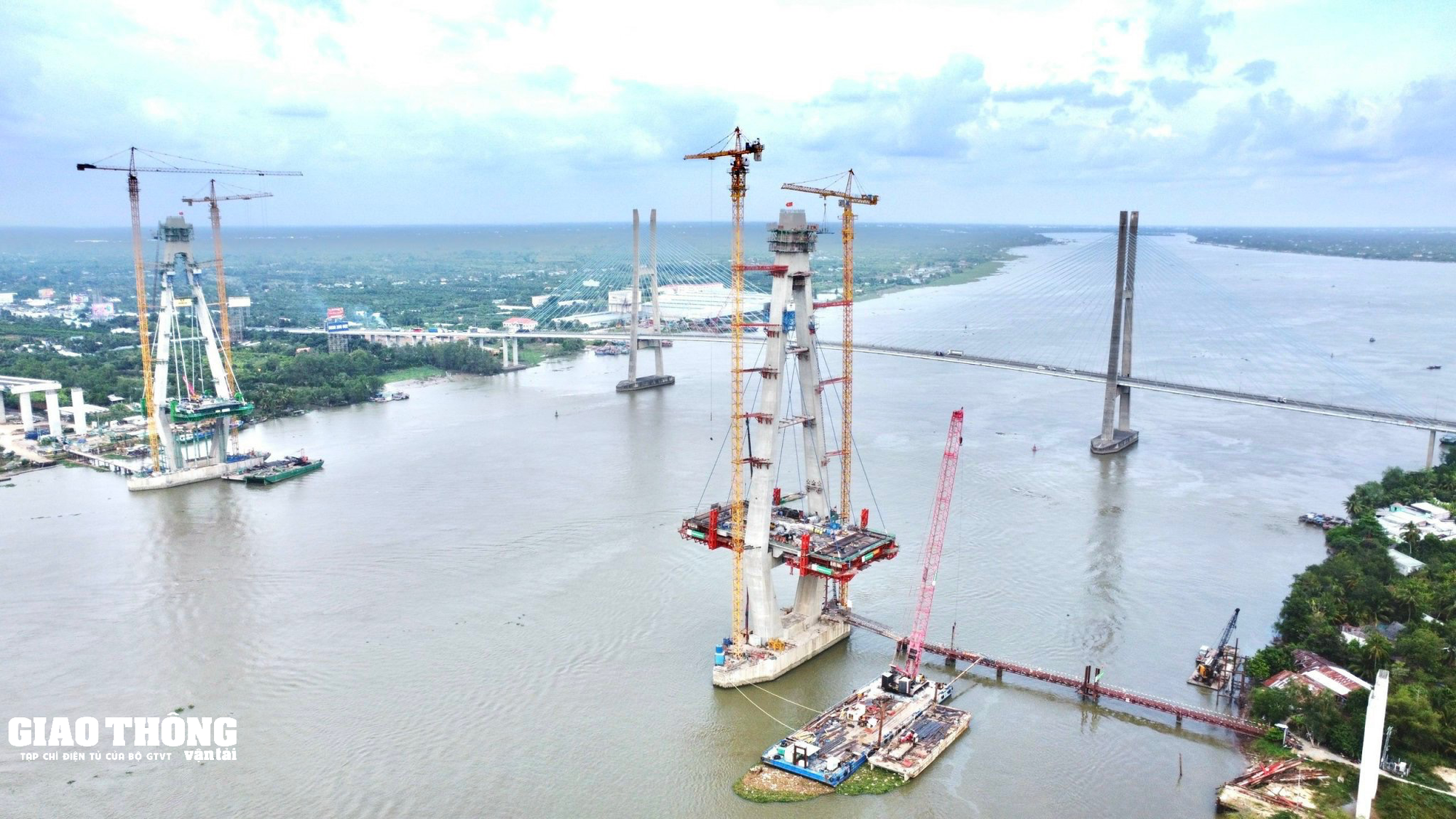 Bộ GTVT dẫn đầu cả nước về giải ngân vốn đầu tư công - Ảnh 2.