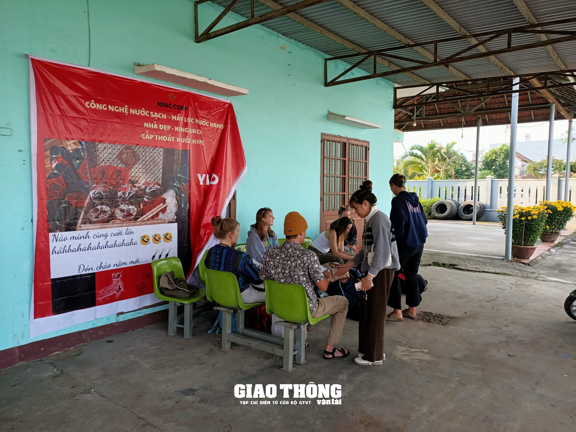 Nghịch lý bến xe ở Quảng Nam: - Ảnh 2. Nghịch lý bến xe ở Quảng Nam: - Ảnh 2.