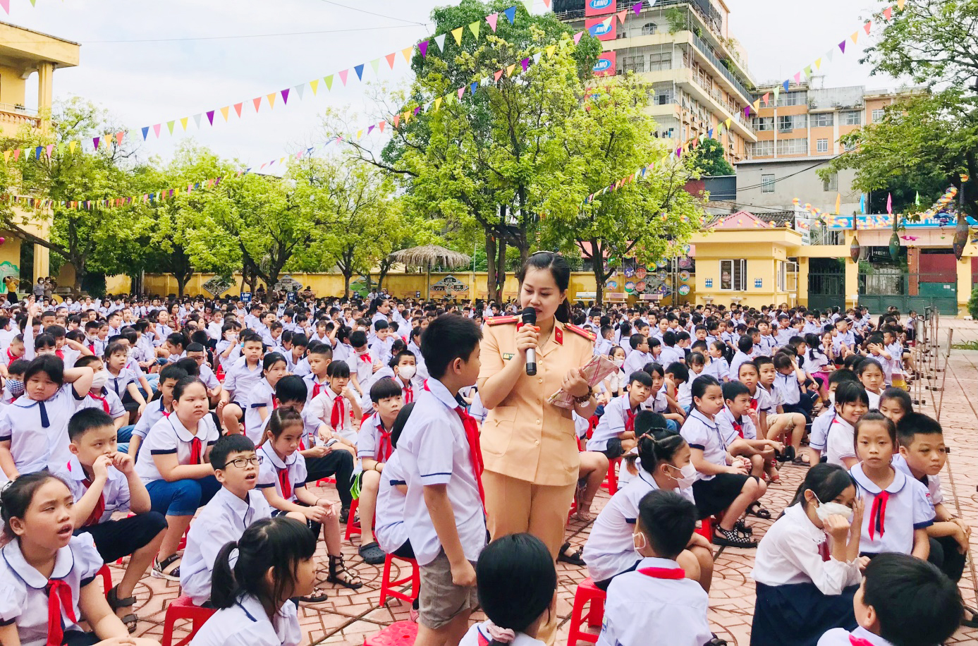 Bắc Giang phát động Giải thưởng báo chí tuyên truyền về ATGT năm 2023 - Ảnh 1.