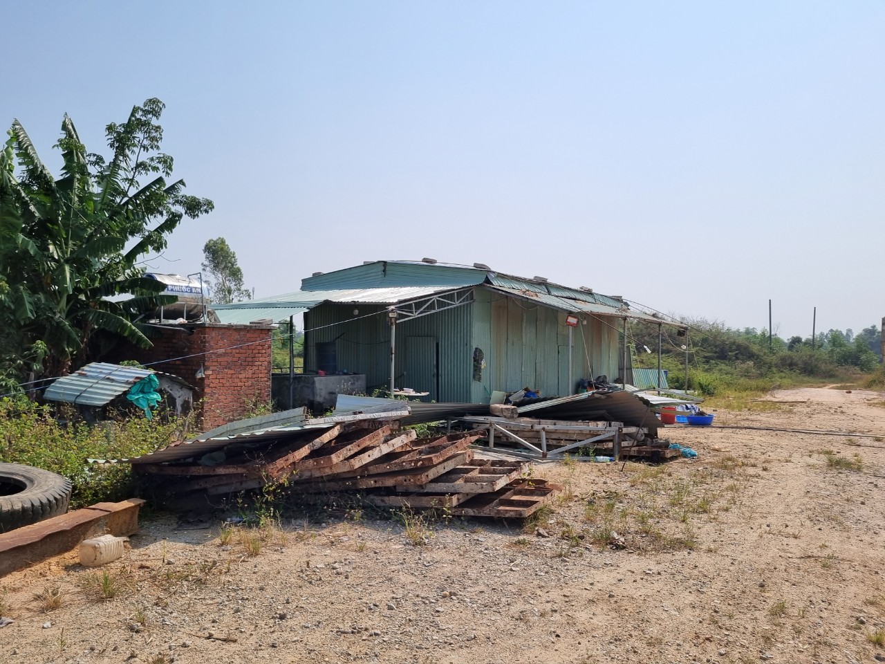 Cận cảnh hai cây cầu tiền tỷ 'nằm chờ' đường dẫn - Ảnh 9.