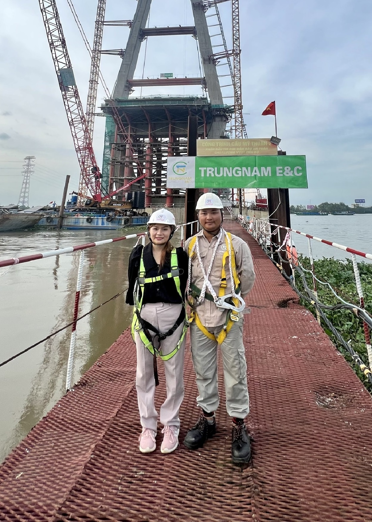 Phóng viên Tạp chí GTVT rèn chí tôi nghề: Dấn thân tạo sản phẩm báo chí giá trị - Ảnh 2. Phóng viên Tạp chí GTVT rèn chí tôi nghề: Dấn thân tạo sản phẩm báo chí giá trị - Ảnh 2.