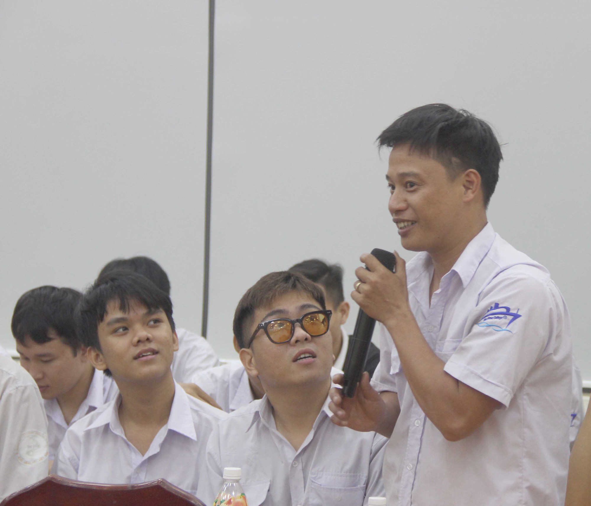 Doanh nghiệp sẵn sàng tuyển dụng sinh viên hàng hải mức lương 20 triệu đồng - Ảnh 2. Doanh nghiệp sẵn sàng tuyển dụng sinh viên hàng hải mức lương 20 triệu đồng - Ảnh 2.