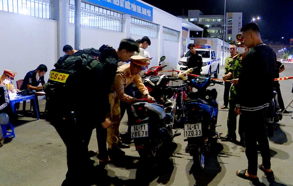 Quảng Ninh gia tăng tình trạng thanh thiếu niên vi phạm ATGT - Ảnh 1. Quảng Ninh gia tăng tình trạng thanh thiếu niên vi phạm ATGT - Ảnh 1.