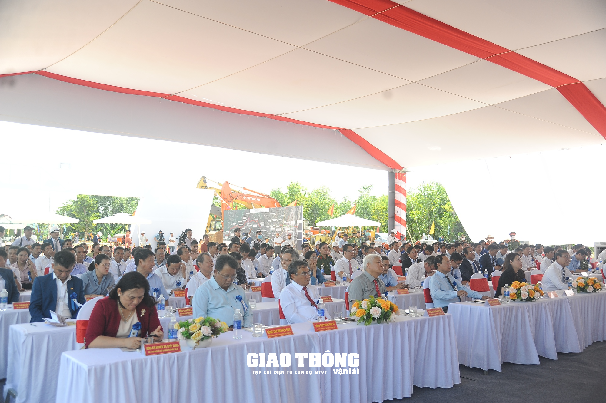 Khởi công dự án đường liên kết vùng miền Trung tỉnh Quảng Nam hơn 700 tỷ đồng - Ảnh 8. Khởi công dự án đường liên kết vùng miền Trung tỉnh Quảng Nam hơn 700 tỷ đồng - Ảnh 8.