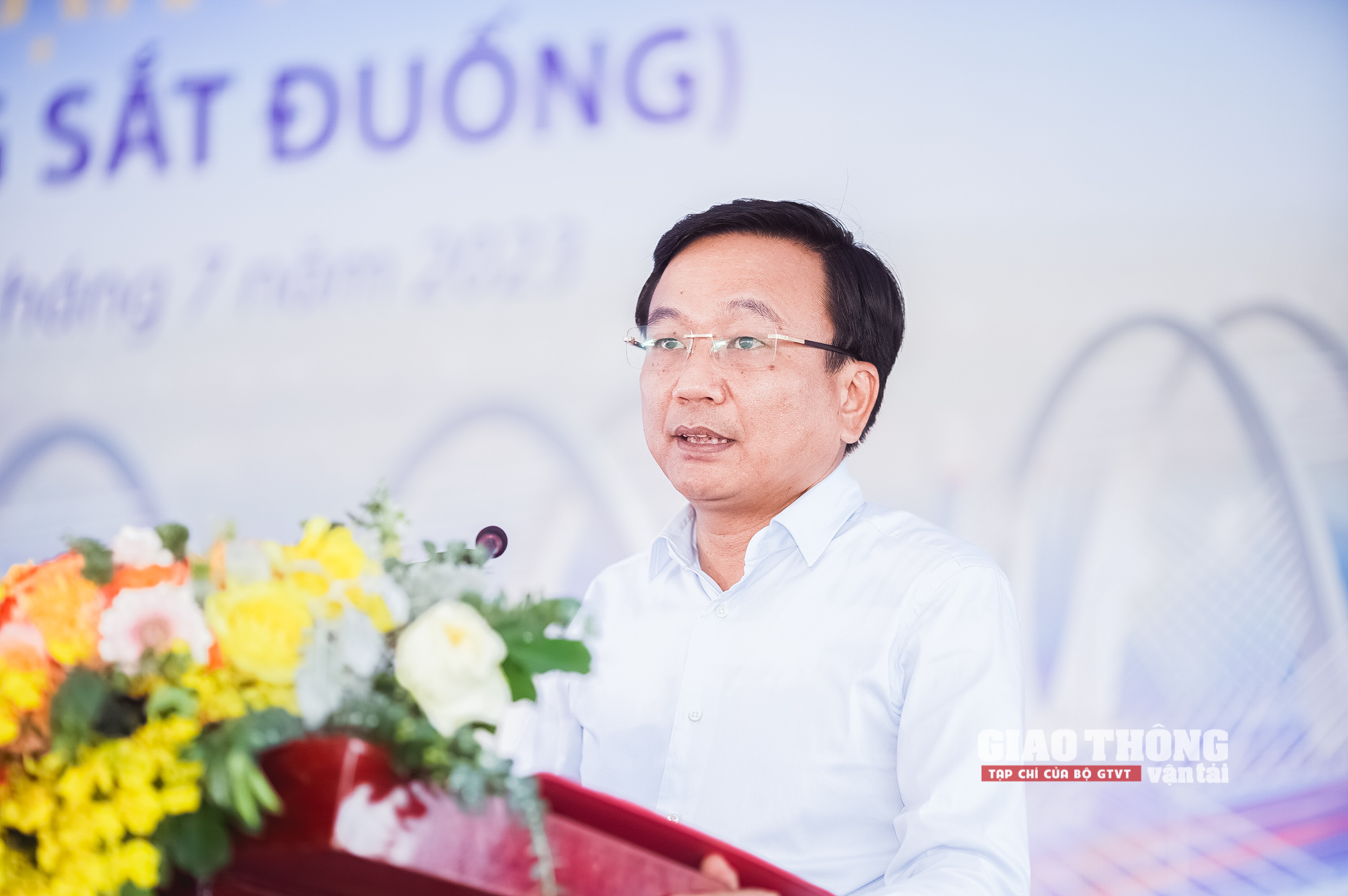 Khởi công 2 cầu Đuống giá trị hơn 1.800 tỷ đồng - Ảnh 2. Khởi công 2 cầu Đuống giá trị hơn 1.800 tỷ đồng - Ảnh 2.