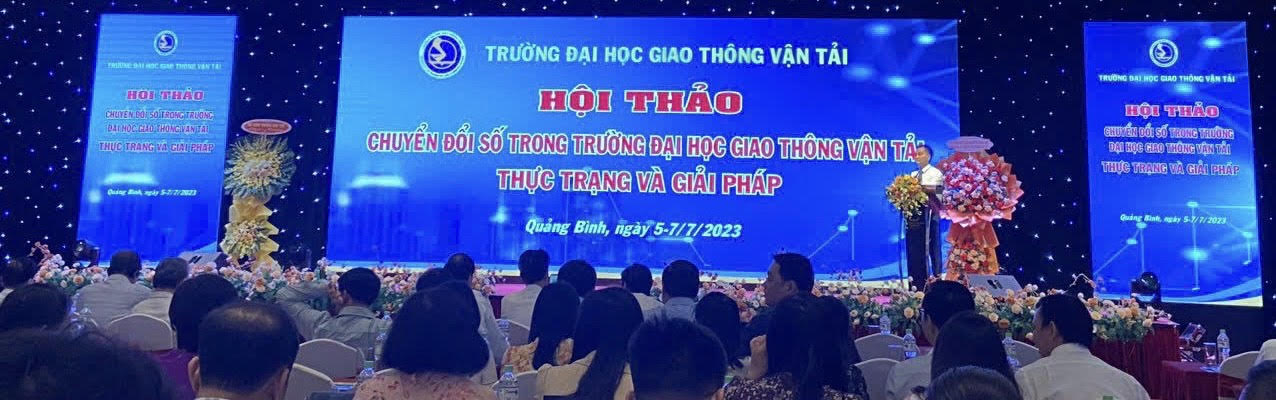 Trường Đại học Giao thông vận tải đẩy mạnh chuyển đổi số - Ảnh 1. Trường Đại học Giao thông vận tải đẩy mạnh chuyển đổi số - Ảnh 1.