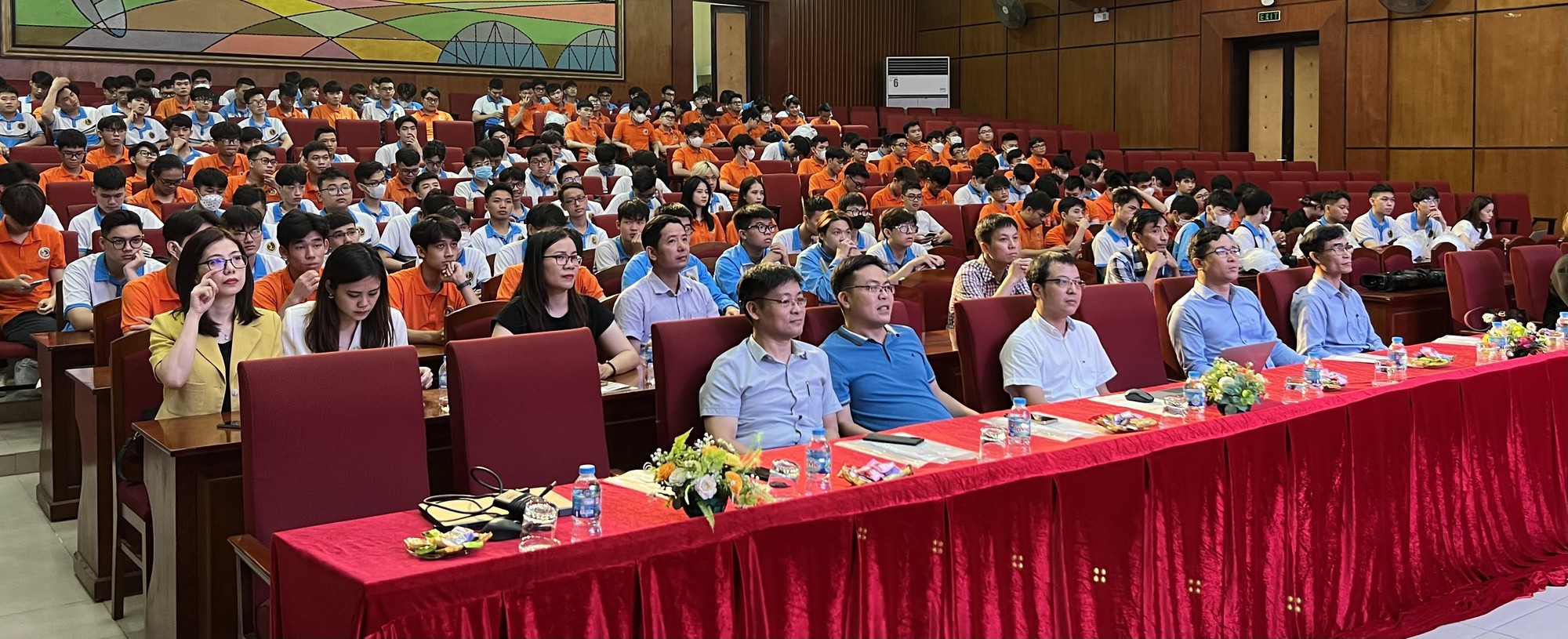 Đào tạo thí điểm về tác hại của việc sử dụng rượu bia trong điều khiển phương tiện giao thông - Ảnh 2.