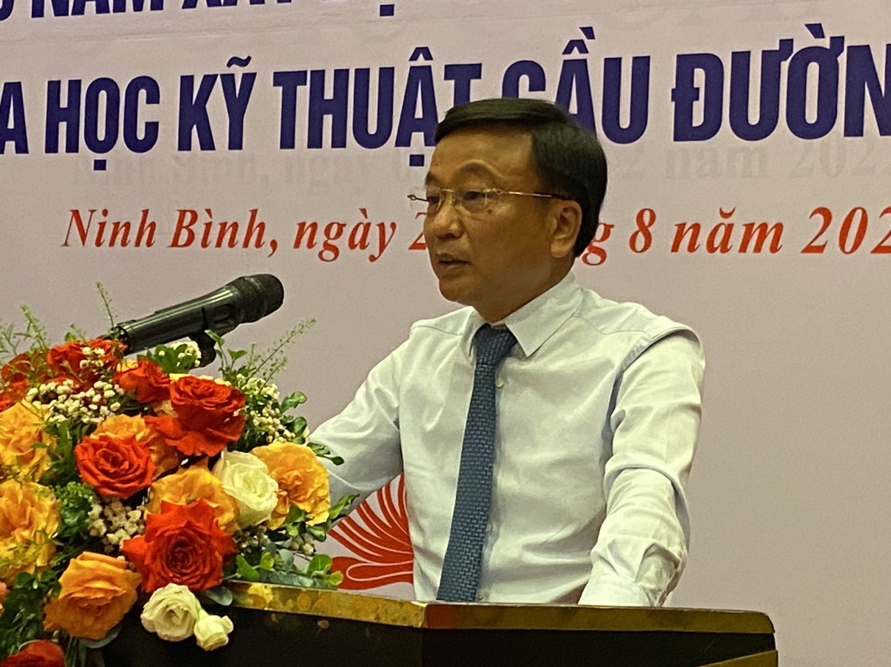 Gặp mặt nhân kỷ niệm 35 năm Hội KHKT Cầu đường Việt Nam - Ảnh 1.