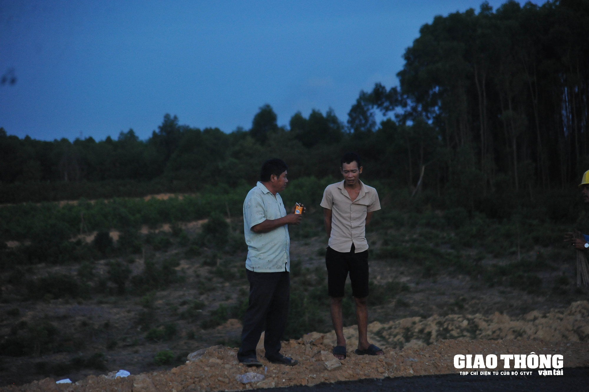 Đẩy nhanh tiên độ cao tốc Vạn Ninh - Cam Lộ đoạn qua Quảng Trị - Ảnh 15. Đẩy nhanh tiên độ cao tốc Vạn Ninh - Cam Lộ đoạn qua Quảng Trị - Ảnh 15.